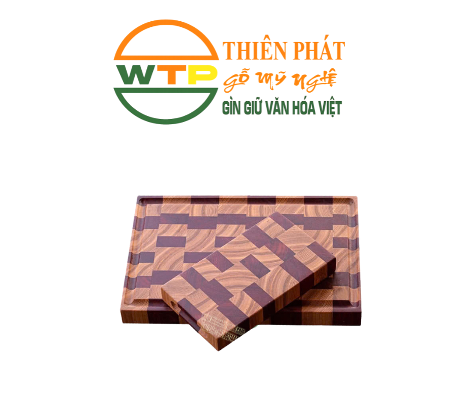 thớt gỗ được ghép từ nhiều thanh gỗ xà cừ lại